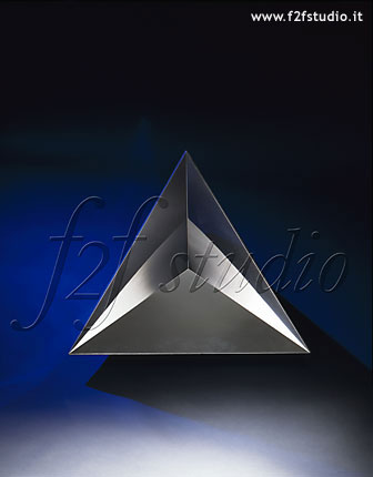 Pierelli-Tetraedro_1.jpg